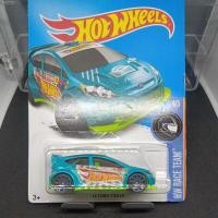 ราคา รถเหล็ก HotWheels '12 FORD FIESTA (28174437564)
