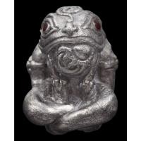 ราคา กบกินเดือน รุ่นแรก เนื้อเงินยวงผิวธรรมชาติ พระอาจารย์อูวิจิ่งต่า หลานแท้ๆผู้สืบทอดครูบาออ สนส.พระธาตุดอยจอมแวะ จ.เชียงให (18817003015)