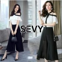 ราคา ส่งฟรี ลทบ. เสื้อเปิดไหล่สีขาว (1162883516)