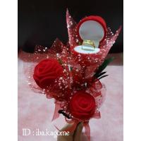 ราคา กล่องใส่แหวนดอกกุหลาบพร้อมส่ง กล่องแหวนกำมะหยี่ ของขวัญวาเลนไทน์ (102750455)