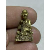 ราคา รูปหล่อองค์ลอยหลวงปู่อุ้ย เนื้อโลหะผสมไม่ทราบที่ พระบ้านๆราคาแบ่งปัน (28158204536)