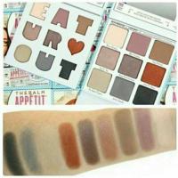 ราคา The Balm Meet Matt(e) Trimony Matte Eyeshadow Palette mirror (159055341)