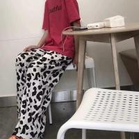 ราคา กางเกง WIDE-LET UNISEX WITH CUTE BLACK AND WHITE PATTERNS (29884745290)