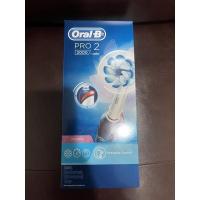 ราคา Oral-B PRO 2 2000 แปรงสีฟันไฟฟ้า รุ่น Pro 2 2000 (15427037694)
