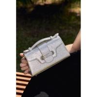 ราคา Emily Clutch in Metallic Silver Goat Leather (42626716197)