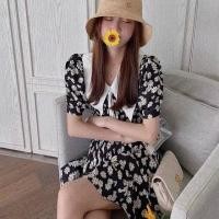 ราคา mini black daisy dress✨ มินิเดรสนำเข้า เดรสเดซี่ เดรสลายดอก (4237806680)