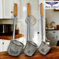 ราคา M Well Kitchenware ตะกร้อลวกเส้น ที่ลวกก๊วยเตี๊ยว สเตนเลสสตีล ด้ามไม้ มี3ขนาดให้เลือก 10cm,12cm,14cm (26816924515)