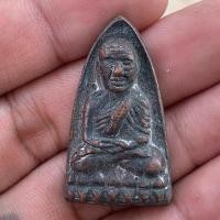 ราคา หลวงปู่ทวด วัดช้างให้ พิมพ์หลังเตารีด นิยม (28631015627)