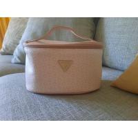 ราคา กระเป๋าเครื่องสำอางค์ สกินแคร์ แบรนด์ Guess (18067422787)