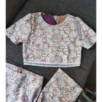 ราคา งานป้าย Chalita ชุดเซตเสื้อครอป กางเกงขายาว ลูกไม้ (21063748338)