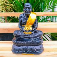 ราคา [sumpati]หลวงปู่ทวด เหยียบน้ำทะเลจืด เนื้อนิลดำ หน้าตัก 5 นิ้ว ประดับด้วยกากเพชรสีดำจีวรสังฆาฏิทาสีน้ำทองงดงาม (23733915061)