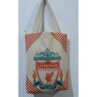 ราคา กระเป๋าโท้ตสโมสรฟุตบอล LIVERPOOL (57806129315)