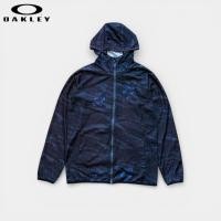 ราคา เสื้อแจ็คเก็ตมือสอง Oakley อก 38 ยาว 26 (size s) สีกรม ลายกราฟฟิค *สีเฟดที่ไหล่และมีรอยด้ายรันที่แขน (49955975538)