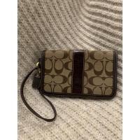 ราคา กระเป๋าคล้องแขน แบรนด์ COACH สินค้าของแท้ มือสอง สภาพใช้งาน (18768516802)