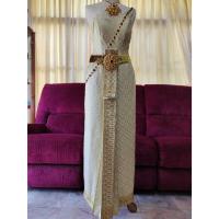 ราคา ชุดไทยมือสอง ชุดไทยสีทอง ชุดไทยแต่งงาน ชุดไทยปักดิ้นทองทั้งตัว จีบหน้าหน้าปักเลื่อม งานเกรดพรีเมี่ยม สภาพดี90% ส่งฟรี (22566916521)