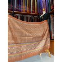 ราคา ซิ่น ผ้าไหมมัดหมี่ ทอยกดอกลูกแก้ว ขนาด 1x2เมตร ลายโฮล พื้นสีส้ม รหัส L9A-MD-09066858 (27791193970)