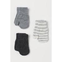 ราคา [AUTH] ชุดถุงมือขนสัตว์แท้ H&M 3 คู่ สําหรับเด็ก 4m-4y (43608835029)