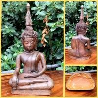 ราคา พระเชียงรุ้งศิลปะล้านช้าง พระพุทธรูปศิลปะแบบลาวเก่า เนื้อสัมฤทธิ์สีสนิมแดง (หน้าตัก5นิ้ว สูง25ซม.)ผ่านพิธีปลุกเสกแล้ว (11544235978)