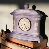 ราคา นาฬิกาวินเทจสีฟ้าลาย Dancing Hour Vintage Wedgwood Blue Jasperware Mantle Desk Domed Clock (27320411050)