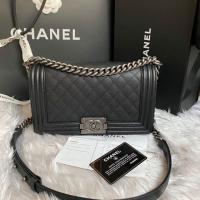 ราคา Kept unused‼️ Chanel boy 10” caviar holo27 ของใหม่นะคะ ซื้อมาเก็บ นอนตู้ตั้งแต่ซื้อ ไม่เคยใช้งานใดๆ หนังแข็งโป๊กมากกก (5816194670)