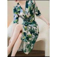 ราคา Topshop เดรสมิดิผ้าไหมลายสีฟ้า (25389135239)