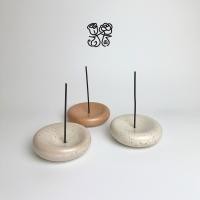ราคา ที่ปักธูป ที่วางธูป ที่เสียบธูป ที่ปักธูปหอม ขนาด4นิ้ว ที่ปักธูปเซรามิค ที่ปักธูปแฮนเมด ที่ปักธูปดอกบัว ตกแต่งบ้าน (26824148638)