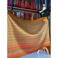 ราคา ซิ่น ผ้าไหมมัดหมี่ ทอยกดอกลูกแก้ว ขนาด 1x2เมตร ลายดาวกระจาย พื้นสีส้มทอง รหัส L9A-MD-09066825 (26341183140)