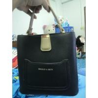 ราคา CHARLES & KEITH ทรงถัง (8753414536)