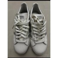 ราคา adidas รองเท้า Superstar ของแท้100% สีขาวเทา มือสอง สภาพดี (54250782455)