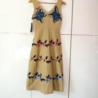 ราคา เดรสงานปักลายดอกไม้ งานป้าย muse (818249646)