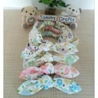 ราคา Tommy Crafts ผ้าคาดผมโบว์ผ้าคอตตอนทวิล ลายดอกไม้สวยหวาน ไซส์เด็ก/ผู้ใหญ่ สีชมพู/ฟ้า/เขียว/ม่วง Cotton twill Hairbands (27368082030)