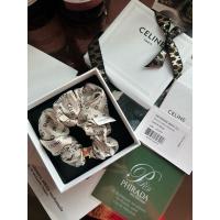 ราคา : New!! Celine Headband ยางมัดผม ‼️ก่อนกดสั่งรบกวนทักมาเช็คสต๊อคก่อนนะคะ‼️ (24311454670)