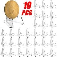ราคา จอแสดงผลอะคริลิคโปร่งใส-ผู้ถือเหรียญสามเหลี่ยมและนาฬิกา,ตกแต่งโต๊ะมัลติฟังก์ชั่น,ชั้นวางขาตั้งขนาดเล็กสําหรับการ์ด,ใช้ในบ้านและนิทรรศการ (27977765716)