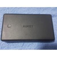ราคา AUKEY 30000mAh Lightning Power Bank (1509786694)