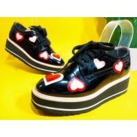 ราคา รองเท้ารูปหัวใจ ไซส์ 37 (มือสอง) สไตล์ Prada lace-up Hearts Brogue Platform Derby Shoes (4378731989)