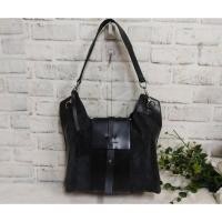 ราคา กระเป๋าหนังแท้แต่งหนังกลับ TRUSSARDI ITALY 1ช่องหลัก มีช่องย่อย ราคา : 790 กว้าง 13นิ้ว สูง 13นิ้ว ฐาน 2นิ้ว (27578964875)