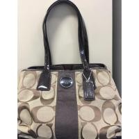 ราคา Coach ของแท้ มือสองขอคนรับสภาพได้ค่ะ ขายถูก มีร่องรอยตามภาพค่ะ (1418341652)