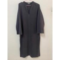 ราคา used.two.hand เดรสยาวสีเทาเข้ม เดรสมือสอง เสื้อผ้ามือสอง (22925519388)