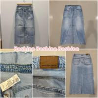 ราคา American Eagle Size Us6 (เอว29) กระโปรงยีนส์สีอ่อน ผ่าหน้า (Washed Unused) แท้% (58105804970)