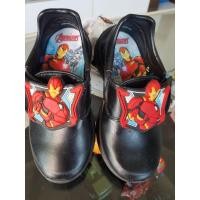 ราคา รองเท้านักเรียนมือสองสีดำ (2921674971)