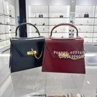 ราคา Charles&keith กระเป๋าสะพายข้าง รุ่น Samantha Envelope Top Handle Bag : CK2-50701513 แท้จากชอป 100% (28165336718)