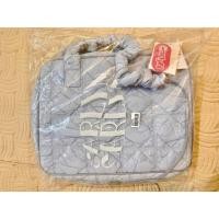 ราคา Carlyn travel bag สีฟ้าอ่อนใหม่ค่ะอุปกรณ์ป้ายครบ (40150838099)