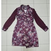 ราคา เดรสมือสอง สีแดงเลือดหมู ลายดอกไม้ แขนยาว สภาพดี สวย ดูดี (29928966704)