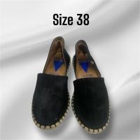 ราคา รองเท้าคัชชูสเปน size38 (26869816066)