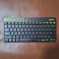 ราคา [มือสอง] Logitech คีย์บอร์ดไร้สาย Wireless keyboard สีดำ-เหลือง (26440241100)