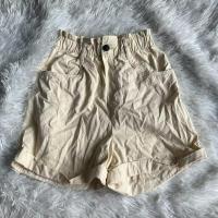 ราคา กางเกง H&M สีครีมไข่ ป้ายติดxs ของแท้100% (27730428604)
