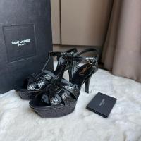 ราคา Kept unused ‼️ Ysl tribute size 37 สูง 4นิ้ว สีดำ กลิตเตอร์ สวยมาก ฉ่ำมากกก สภาพใหม่ ไม่เคยใช้งาน (25122469429)