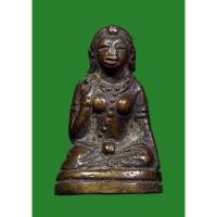 ราคา รูปหล่อโบราณ แม่นางกวัก ท่านเจ้าคุณศรี (สนธ์) วัดสุทัศน์ ปี 2493 เนื้อทองเหลือง พร้อมบัตรรับรอง (24261772629)