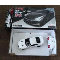 ราคา รถบังคับ NISSAN GT-R R35 สีขาว dx นิสสัน นำเข้าจากญี่ปุ่น (21496570413)