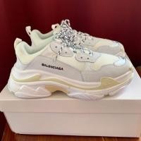 ราคา Balenciaga triple s ต่อลองได้ (2241804382)
